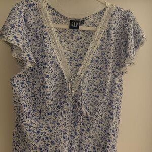 GAP White and Blue Floral Lace-Trim Blouse